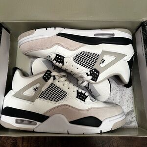 Jordan 4 Military black
